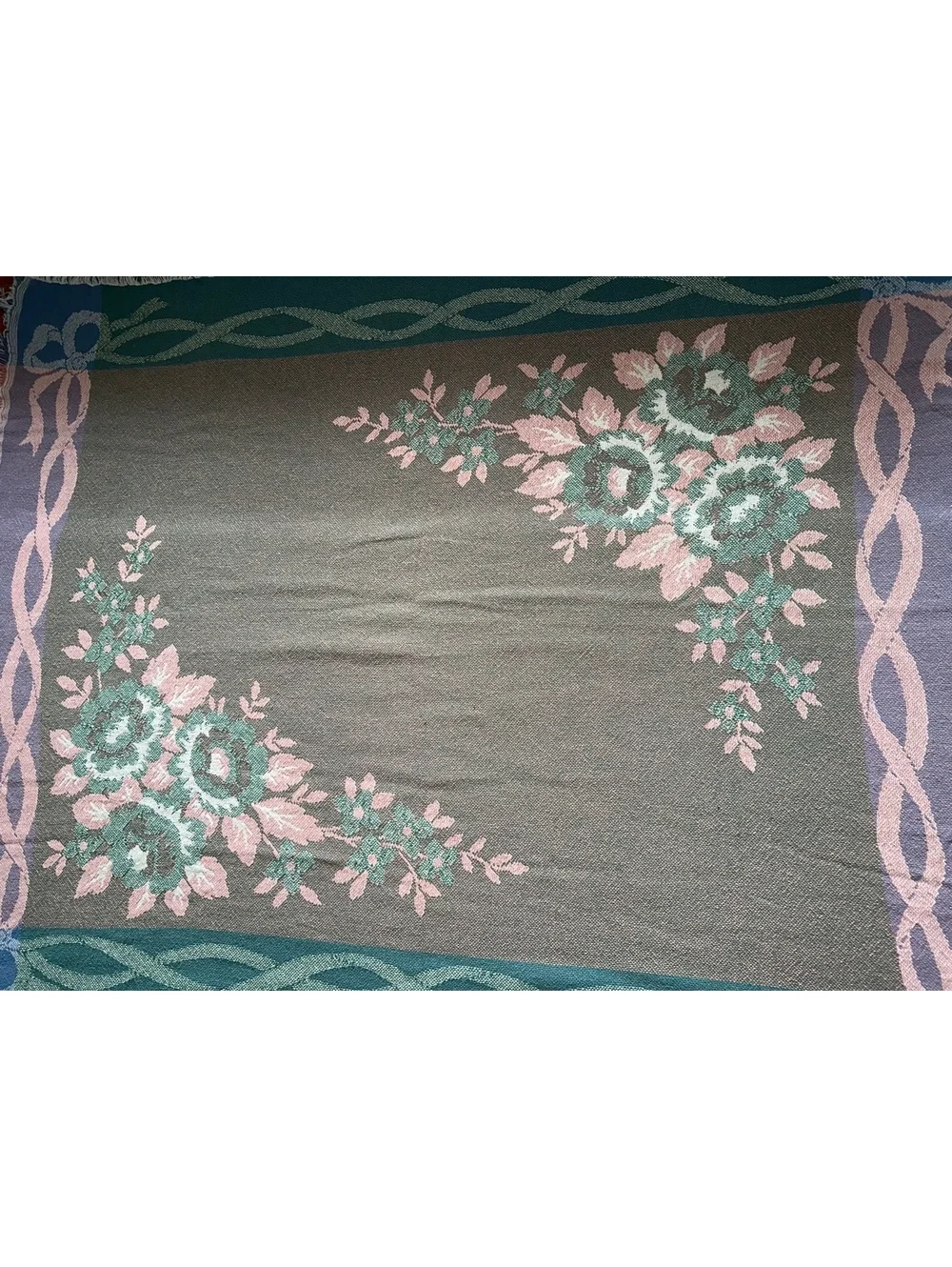 VTG Crown Crafts Fieldcrest Woven Grandmacore Throw Blanket 51 x 65